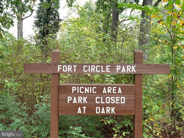 1700 FORT DAVIS ST SE, Washington, DC 20020