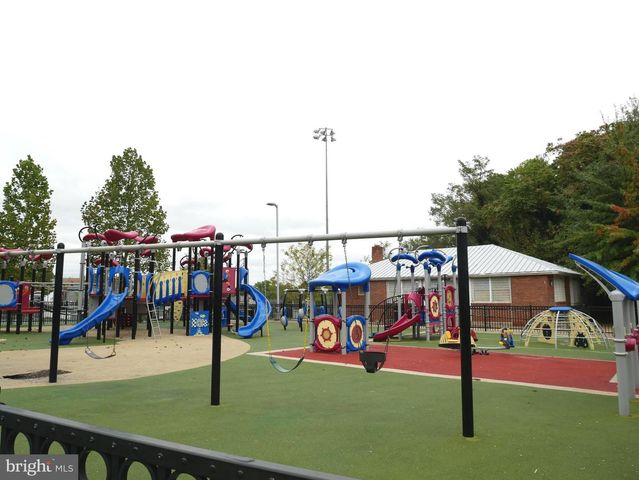 1700 FORT DAVIS ST SE, Washington, DC 20020