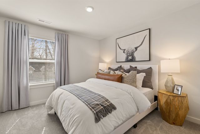 108 Longwood Drive, Lebanon, TN 37087