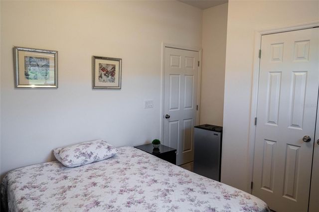 5222 FERNDALE ALLEY, St Cloud, FL 34771