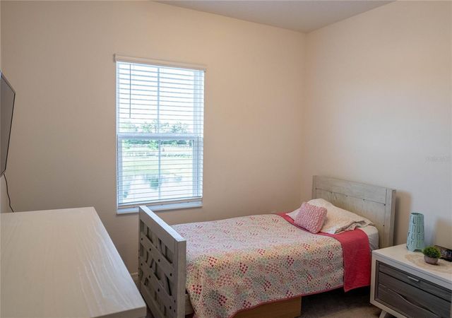 5222 FERNDALE ALLEY, St Cloud, FL 34771