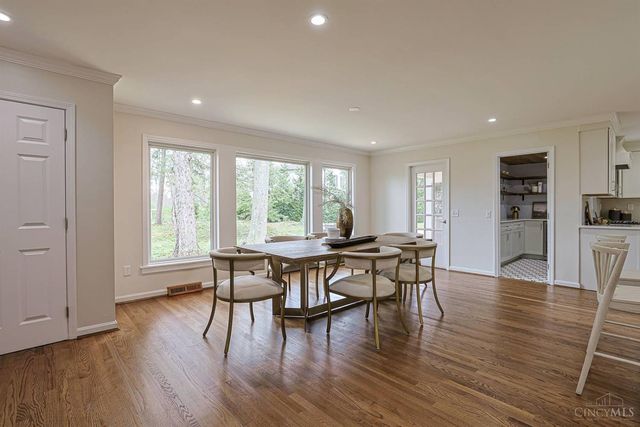7811 Shawnee Run Road, Indian Hill, OH 45243