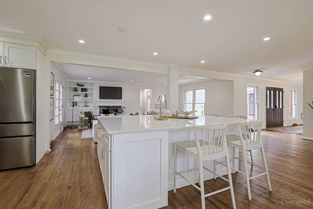 7811 Shawnee Run Road, Indian Hill, OH 45243