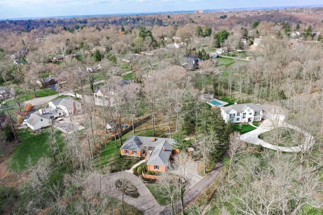 7811 Shawnee Run Road, Indian Hill, OH 45243