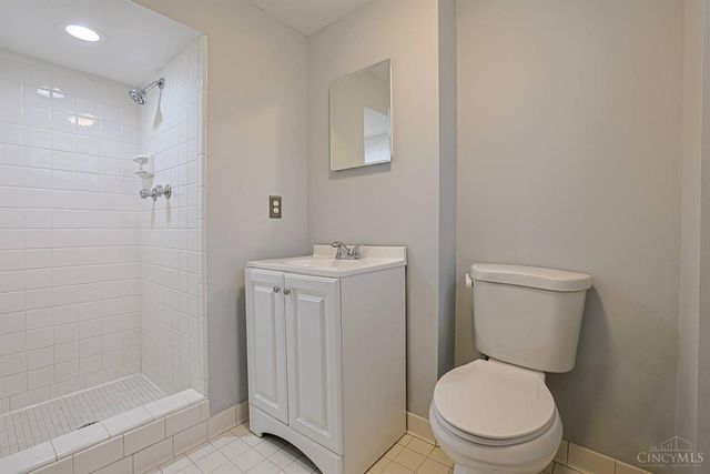 7811 Shawnee Run Road, Indian Hill, OH 45243