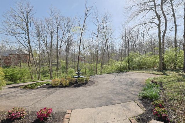 7811 Shawnee Run Road, Indian Hill, OH 45243