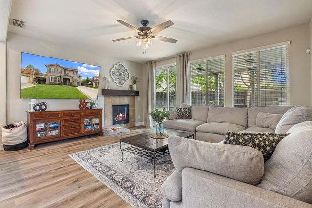 4130 Enclave Dr, Turlock, CA 95382