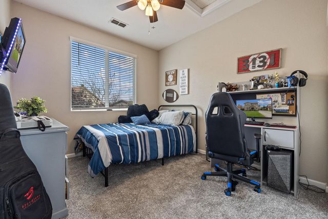 4130 Enclave Dr, Turlock, CA 95382