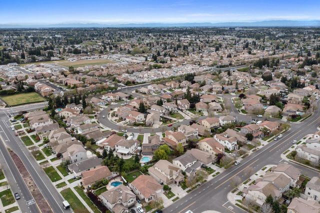 4130 Enclave Dr, Turlock, CA 95382