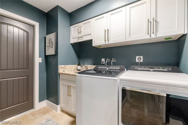 6777 Danah CT, Fort Myers, FL 33908