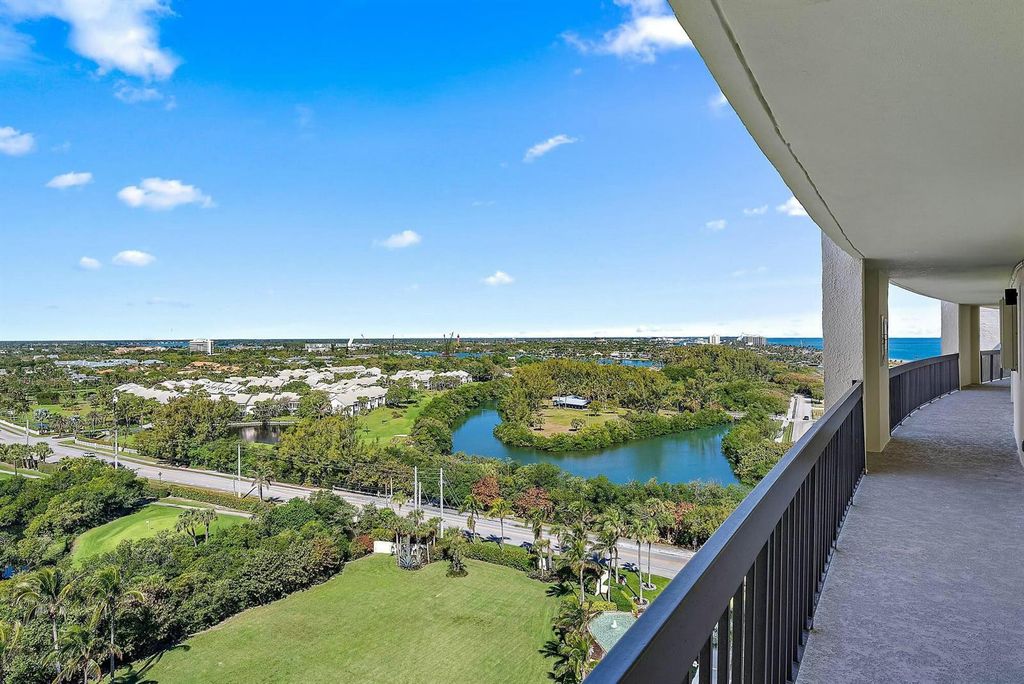 Image 16 of property listing at 400 Ocean Trail Way 1310, Jupiter, FL 33477