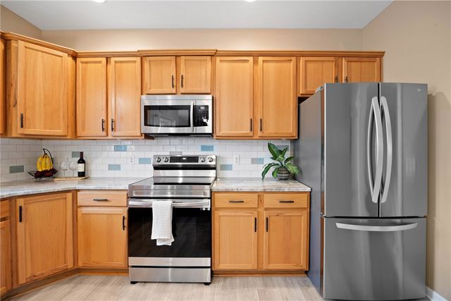 6411 Sunray Crest Drive, Victor, NY 14564