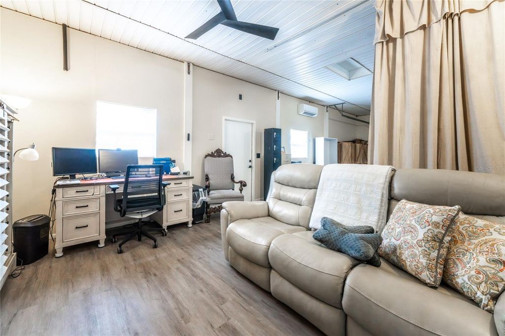 Image 25 of property listing at 17201 PRAIRIE CREEK BOULEVARD, Punta Gorda, FL 33982