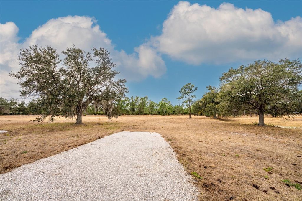 Image 30 of property listing at 17201 PRAIRIE CREEK BOULEVARD, Punta Gorda, FL 33982