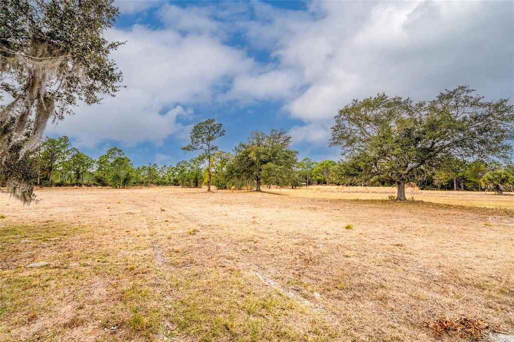 Image 31 of property listing at 17201 PRAIRIE CREEK BOULEVARD, Punta Gorda, FL 33982