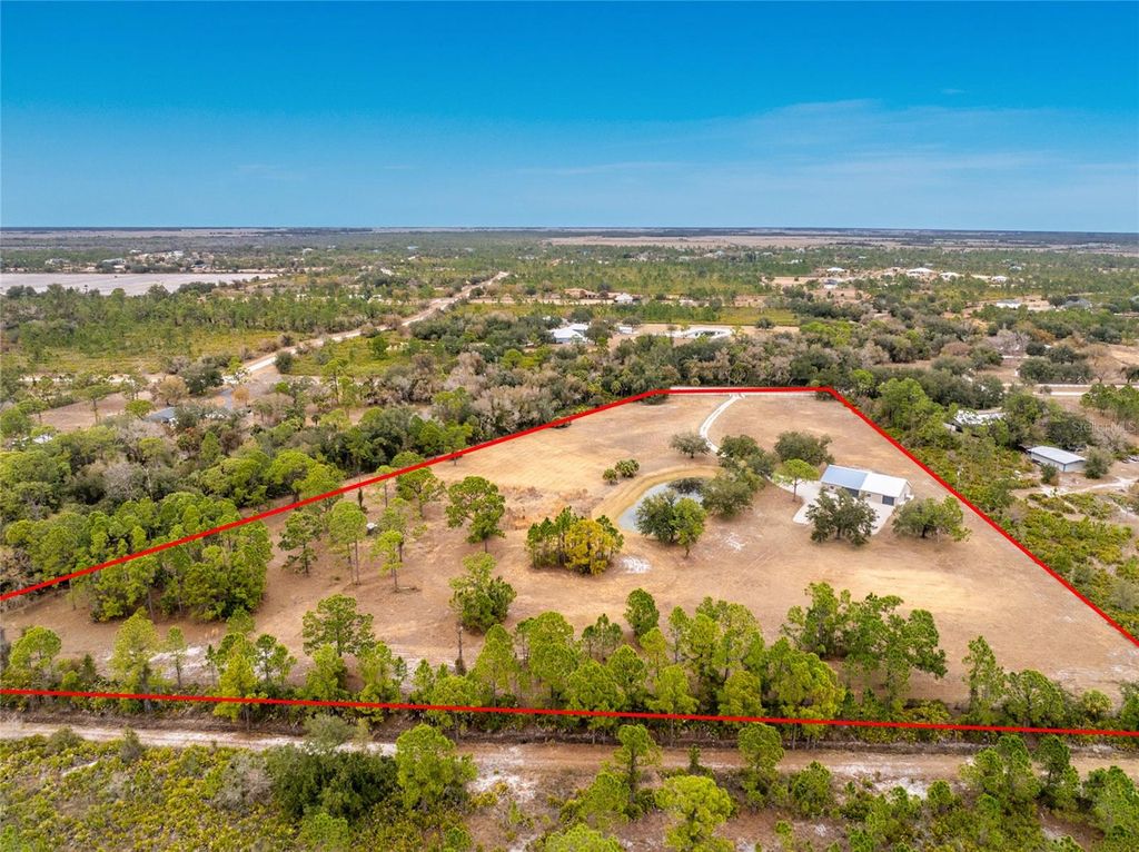 Image 36 of property listing at 17201 PRAIRIE CREEK BOULEVARD, Punta Gorda, FL 33982