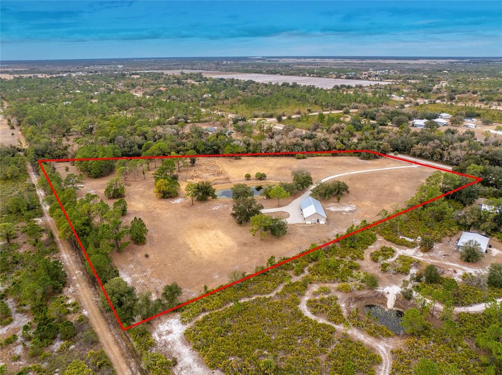 Image 38 of property listing at 17201 PRAIRIE CREEK BOULEVARD, Punta Gorda, FL 33982