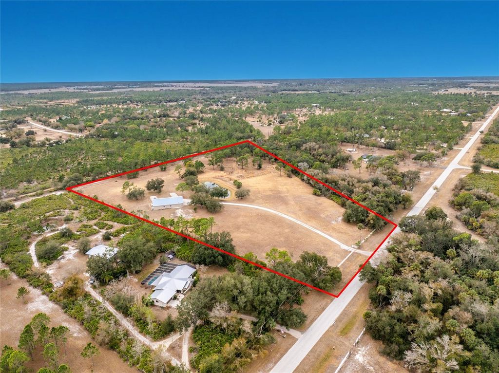 Image 42 of property listing at 17201 PRAIRIE CREEK BOULEVARD, Punta Gorda, FL 33982