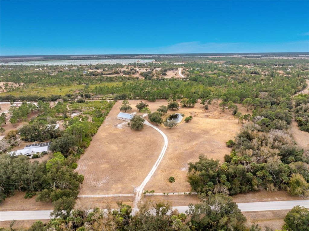 Image 45 of property listing at 17201 PRAIRIE CREEK BOULEVARD, Punta Gorda, FL 33982