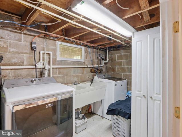 8829 FORT SMALLWOOD RD, Pasadena, MD 21122