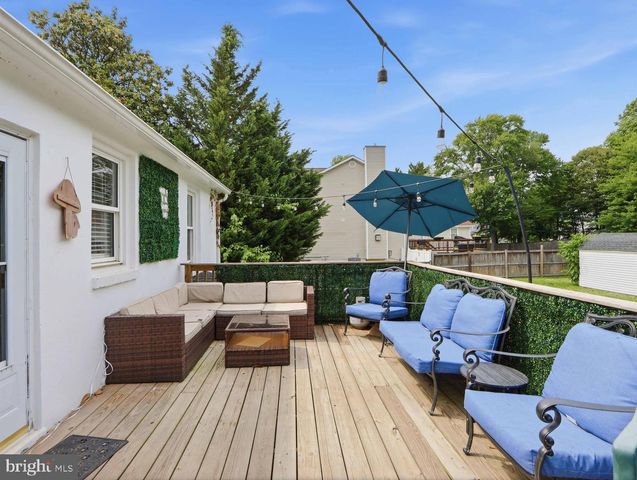 8829 FORT SMALLWOOD RD, Pasadena, MD 21122