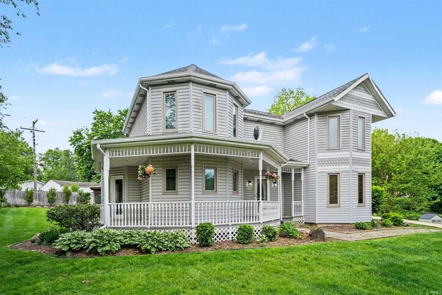 1212 Echo Drive, South Bend, IN 46614