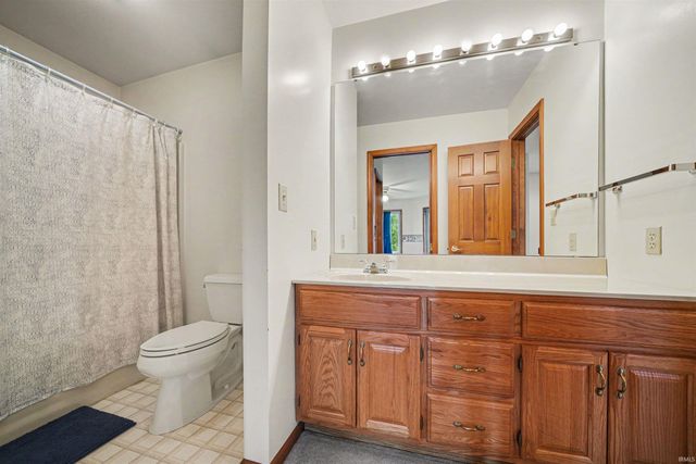 1212 Echo Drive, South Bend, IN 46614