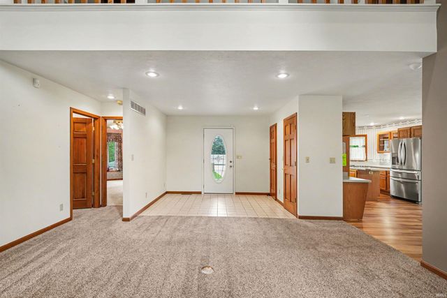 1212 Echo Drive, South Bend, IN 46614