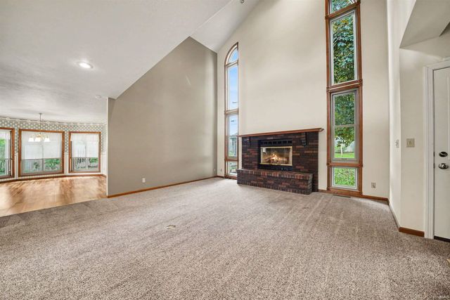 1212 Echo Drive, South Bend, IN 46614