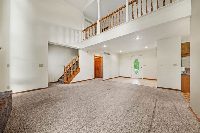 1212 Echo Drive, South Bend, IN 46614