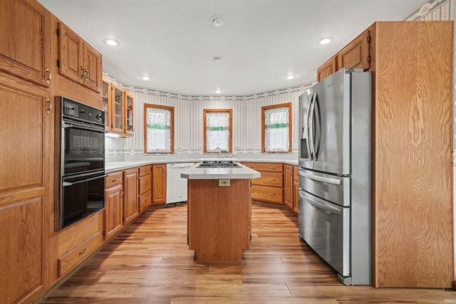 1212 Echo Drive, South Bend, IN 46614