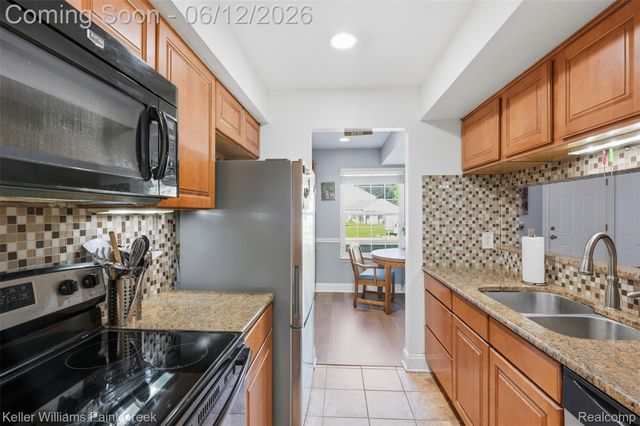 3192 Beechtree Court, Orion Charter Township, MI 48360