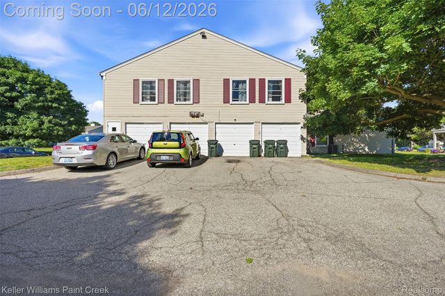 3192 Beechtree Court, Orion Charter Township, MI 48360