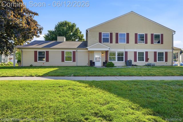 3192 Beechtree Court, Orion Charter Township, MI 48360