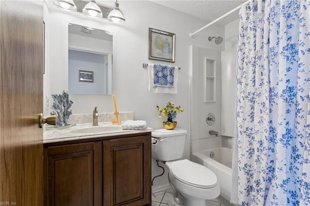 243 Anne DR, Newport News, VA 23601