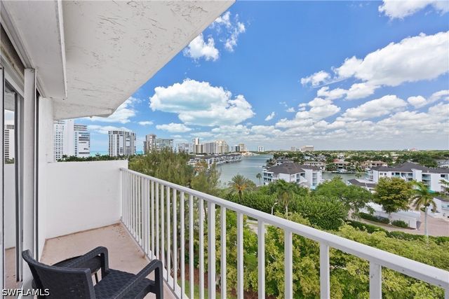 250 Park Shore DR 803, Naples, FL 34103