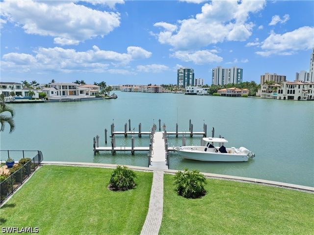 250 Park Shore DR 803, Naples, FL 34103