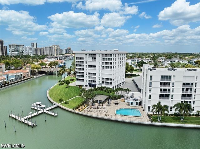 250 Park Shore DR 803, Naples, FL 34103