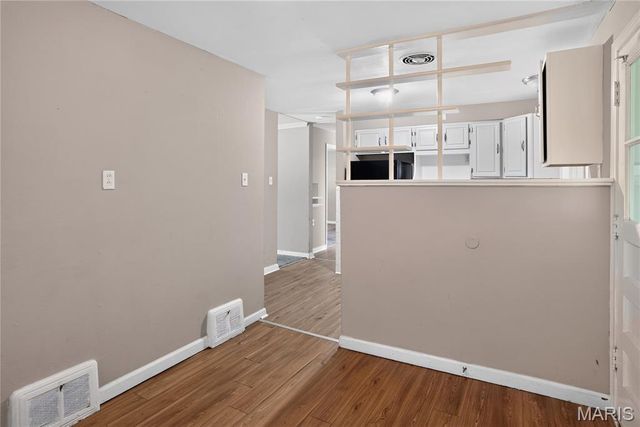 636 Science Hill Drive, St Louis, MO 63137