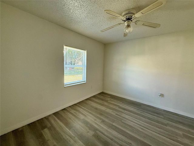 9013 WESTCHESTER CIRCLE 32, Tampa, FL 33604