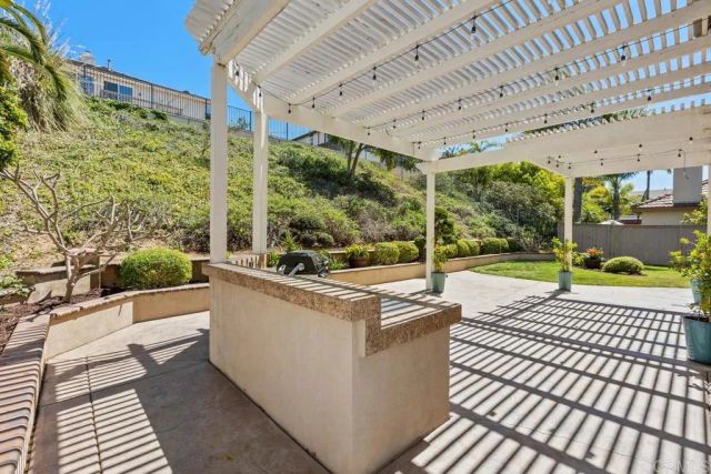 6618 Sitio Sago, Carlsbad, CA 92011