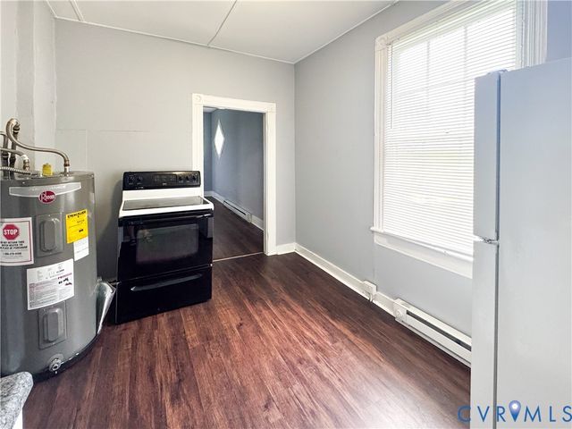 414 St Luke St, Petersburg, VA 23803