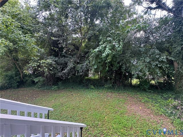 414 St Luke St, Petersburg, VA 23803