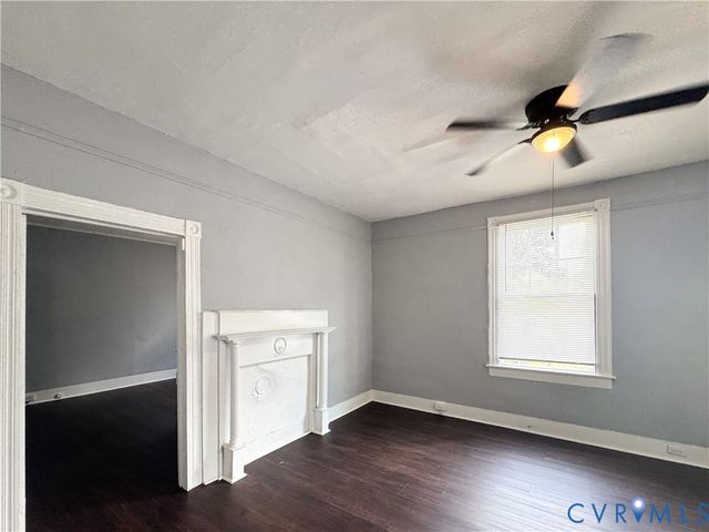 414 St Luke St, Petersburg, VA 23803