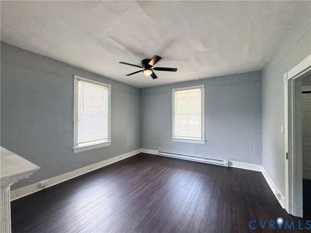 414 St Luke St, Petersburg, VA 23803
