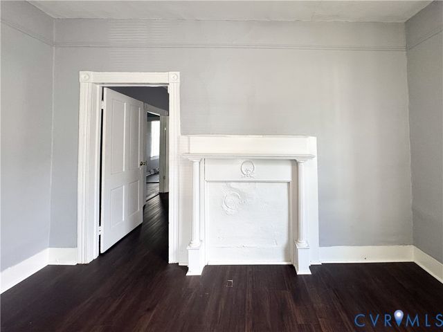 414 St Luke St, Petersburg, VA 23803