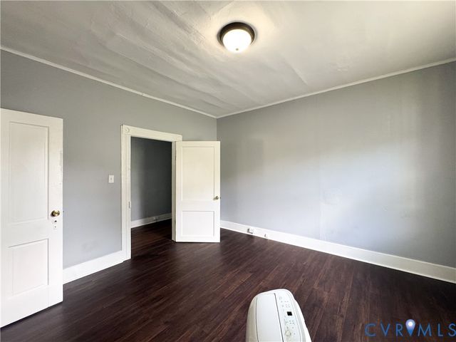 414 St Luke St, Petersburg, VA 23803
