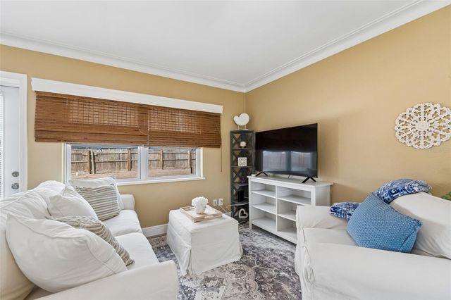 3601 YARDLEY AVENUE N, St Petersburg, FL 33713