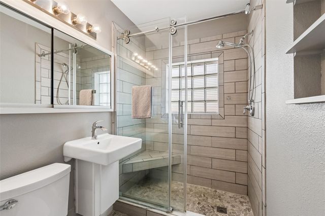 3601 YARDLEY AVENUE N, St Petersburg, FL 33713