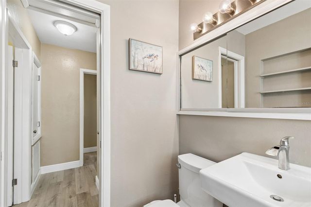 3601 YARDLEY AVENUE N, St Petersburg, FL 33713